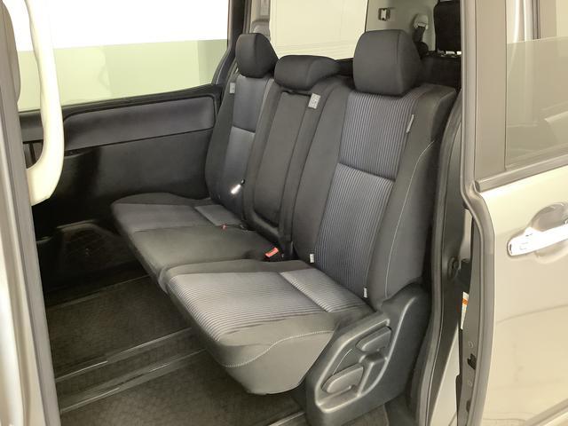 ヴォクシーＺＳ　煌II　４ＷＤ　ナビ　ＥＴＣ　バックカメラ　両側電動１年保証　４ＷＤ　ナビＴＶ　バックカメラ　ＥＴＣ　両側電動スライドドア　Ｂｌｕｅｔｏｏｔｈ　ＬＥＤヘッドライト　プッシュスタート　横滑り防止装置　３列シート　８人乗り　１６インチアルミホイール（兵庫県）の中古車