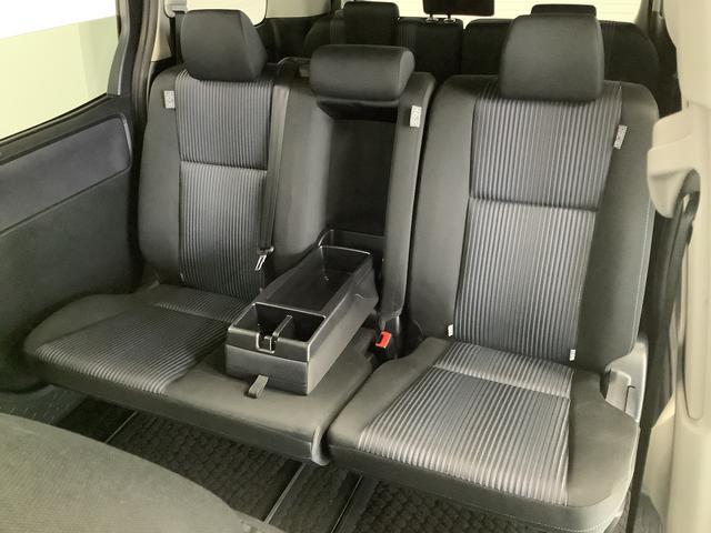 ヴォクシーＺＳ　煌II　４ＷＤ　ナビ　ＥＴＣ　バックカメラ　両側電動１年保証　４ＷＤ　ナビＴＶ　バックカメラ　ＥＴＣ　両側電動スライドドア　Ｂｌｕｅｔｏｏｔｈ　ＬＥＤヘッドライト　プッシュスタート　横滑り防止装置　３列シート　８人乗り　１６インチアルミホイール（兵庫県）の中古車