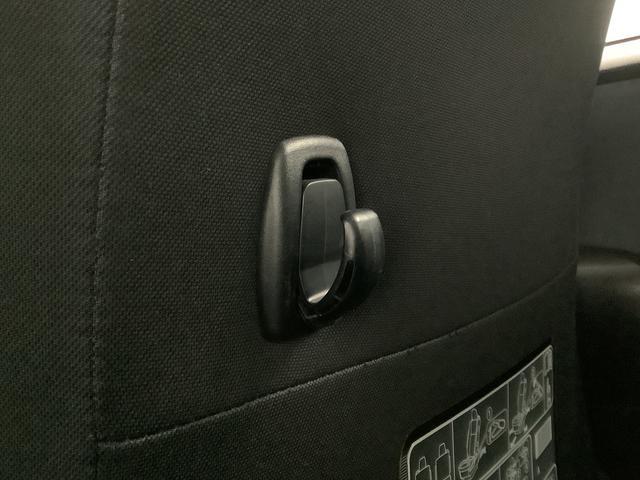 ヴォクシーＺＳ　煌II　４ＷＤ　ナビ　ＥＴＣ　バックカメラ　両側電動１年保証　４ＷＤ　ナビＴＶ　バックカメラ　ＥＴＣ　両側電動スライドドア　Ｂｌｕｅｔｏｏｔｈ　ＬＥＤヘッドライト　プッシュスタート　横滑り防止装置　３列シート　８人乗り　１６インチアルミホイール（兵庫県）の中古車