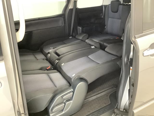 ヴォクシーＺＳ　煌II　４ＷＤ　ナビ　ＥＴＣ　バックカメラ　両側電動１年保証　４ＷＤ　ナビＴＶ　バックカメラ　ＥＴＣ　両側電動スライドドア　Ｂｌｕｅｔｏｏｔｈ　ＬＥＤヘッドライト　プッシュスタート　横滑り防止装置　３列シート　８人乗り　１６インチアルミホイール（兵庫県）の中古車