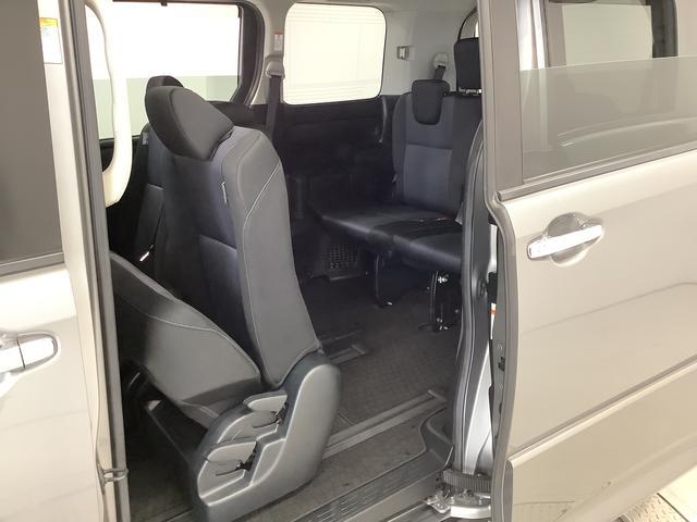 ヴォクシーＺＳ　煌II　４ＷＤ　ナビ　ＥＴＣ　バックカメラ　両側電動１年保証　４ＷＤ　ナビＴＶ　バックカメラ　ＥＴＣ　両側電動スライドドア　Ｂｌｕｅｔｏｏｔｈ　ＬＥＤヘッドライト　プッシュスタート　横滑り防止装置　３列シート　８人乗り　１６インチアルミホイール（兵庫県）の中古車