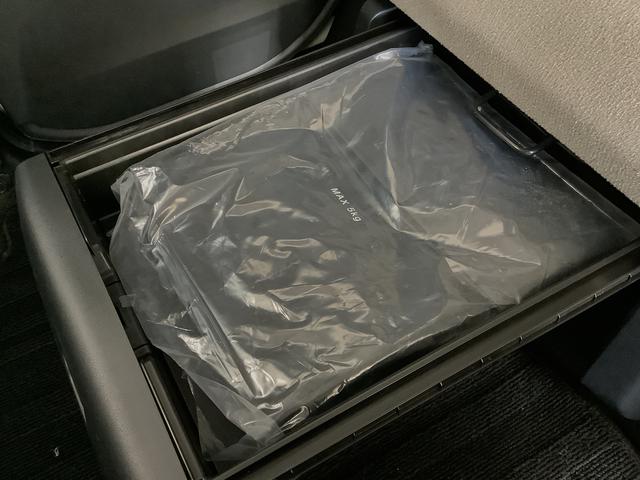 ムーヴキャンバスXリミテッドメイクアップ SAIII ナビ ETC 両側電動1年保証 ナビTV ETC バックカメラ 両側電動スライドドア Bluetooth オートマチックハイビーム CD/DVD再生 USB接続 ツートンカラー オートライト(兵庫県)の中古車