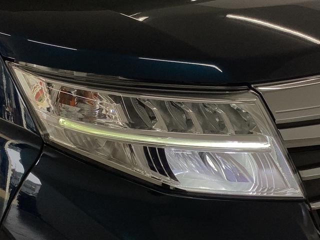 トールカスタムG リミテッドII SAIII 両側電動 クルコン1年保証 両側電動スライドドア クルコン コーナーセンサー 前席シートヒーター 14インチ純正アルミホイール オートマチックハイビーム LEDヘッドライト 衝突軽減ブレーキ 横滑り防止装置(兵庫県)の中古車