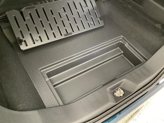 トールカスタムG リミテッドII SAIII 両側電動 クルコン1年保証 両側電動スライドドア クルコン コーナーセンサー 前席シートヒーター 14インチ純正アルミホイール オートマチックハイビーム LEDヘッドライト 衝突軽減ブレーキ 横滑り防止装置(兵庫県)の中古車