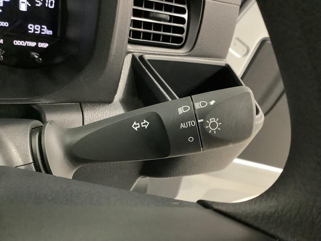 ハイゼットトラックスタンダード 4WD CVT 前後コーナーセンサー ラジオ走行無制限1年保証 前後コーナーセンサー 4WD CVT車 3方開 荷台マット アイドリングストップ 横滑り防止装置 オートライト ヘッドライトレベライザー アクセサリーソケット スペアタイヤ(兵庫県)の中古車