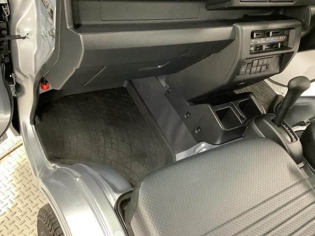 ハイゼットトラックスタンダード 4WD CVT 前後コーナーセンサー ラジオ走行無制限1年保証 前後コーナーセンサー 4WD CVT車 3方開 荷台マット アイドリングストップ 横滑り防止装置 オートライト ヘッドライトレベライザー アクセサリーソケット スペアタイヤ(兵庫県)の中古車