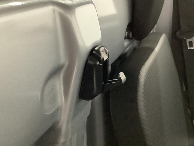 ハイゼットトラックスタンダード 4WD CVT 前後コーナーセンサー ラジオ走行無制限1年保証 前後コーナーセンサー 4WD CVT車 3方開 荷台マット アイドリングストップ 横滑り防止装置 オートライト ヘッドライトレベライザー アクセサリーソケット スペアタイヤ(兵庫県)の中古車