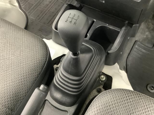 ハイゼットトラックスタンダード　４ＷＤ　５ＭＴ　３方開　ドアバイザー　ラジオ走行無制限１年保証　４ＷＤ　ＭＴ　ラジオ　３方開　ドアバイザー　ヘッドライトレベライザー　アクセサリーソケット　マニュアルエアコン　スペアタイヤ　パッテリーカバー　マッドガード　パワーステアリング（兵庫県）の中古車