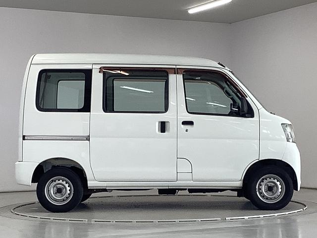 ハイゼットカーゴスペシャル　ＡＴ　ナビＴＶ　ＵＳＢ接続　両側スライドドア走行無制限１年保証　ナビＴＶ　ＵＳＢ接続　ＡＴ車　両側スライドドア　ドアバイザー　ヘッドライトレベライザー　シガーソケット　マニュアルエアコン　パワーステアリング　衝突安全ボディ　助手席エアバック（兵庫県）の中古車