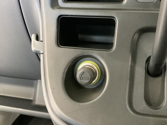 ハイゼットカーゴスペシャル　ＡＴ　ナビＴＶ　ＵＳＢ接続　両側スライドドア走行無制限１年保証　ナビＴＶ　ＵＳＢ接続　ＡＴ車　両側スライドドア　ドアバイザー　ヘッドライトレベライザー　シガーソケット　マニュアルエアコン　パワーステアリング　衝突安全ボディ　助手席エアバック（兵庫県）の中古車