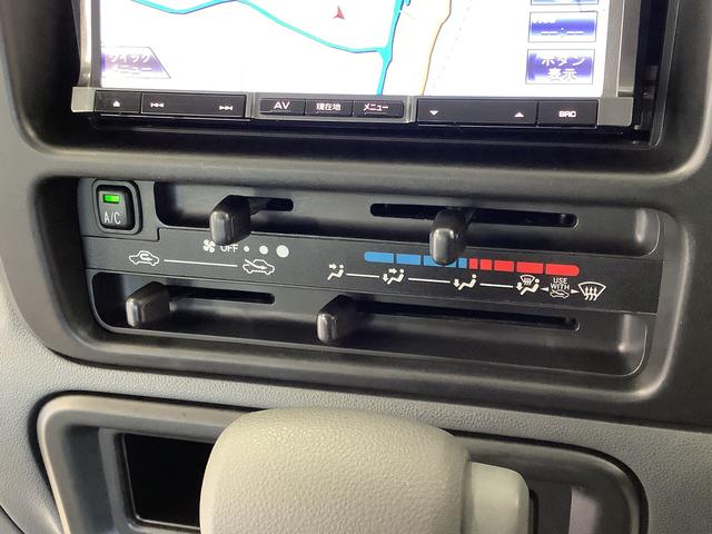 ハイゼットカーゴスペシャル　ＡＴ　ナビＴＶ　ＵＳＢ接続　両側スライドドア走行無制限１年保証　ナビＴＶ　ＵＳＢ接続　ＡＴ車　両側スライドドア　ドアバイザー　ヘッドライトレベライザー　シガーソケット　マニュアルエアコン　パワーステアリング　衝突安全ボディ　助手席エアバック（兵庫県）の中古車