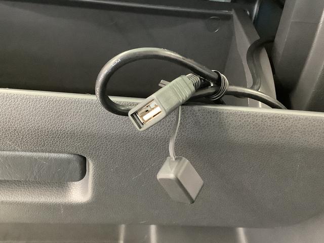 ハイゼットカーゴスペシャル　ＡＴ　ナビＴＶ　ＵＳＢ接続　両側スライドドア走行無制限１年保証　ナビＴＶ　ＵＳＢ接続　ＡＴ車　両側スライドドア　ドアバイザー　ヘッドライトレベライザー　シガーソケット　マニュアルエアコン　パワーステアリング　衝突安全ボディ　助手席エアバック（兵庫県）の中古車