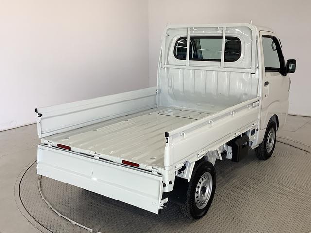 ハイゼットトラックスタンダード　５ＭＴ　前後コーナーセンサー　横滑り防止装置走行無制限１年保証　前後コーナーセンサー　ＭＴ車　３方開　オートマチックハイビーム　アイドリングストップ　横滑り防止装置　オートライト　ヘッドライトレベライザー　アクセサリーソケット　ラジオ（兵庫県）の中古車