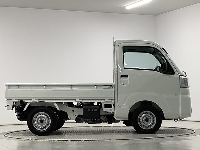 ハイゼットトラックスタンダード 4WD CVT コーナーセンサー 荷台マット走行無制限1年保証 前後コーナーセンサー 4WD CVT車 3方開 荷台マット オートマチックハイビーム アイドリングストップ 横滑り防止装置 オートライト ヘッドライトレベライザー ラジオ(兵庫県)の中古車