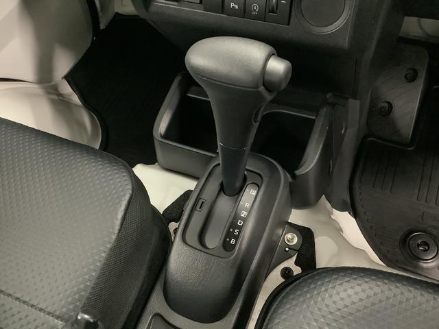 ハイゼットトラックスタンダード 4WD CVT コーナーセンサー 荷台マット走行無制限1年保証 前後コーナーセンサー 4WD CVT車 3方開 荷台マット オートマチックハイビーム アイドリングストップ 横滑り防止装置 オートライト ヘッドライトレベライザー ラジオ(兵庫県)の中古車