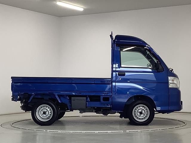 ハイゼットトラックハイルーフＶＳ　４ＷＤ　５ＭＴ　キーレスエントリー　ラジオ走行無制限１年保証　キーレスエントリー　４ＷＤ　ＭＴ車　３方開　荷台作業灯　ゲートプロテクター　荷台マット　シート間マルチポケット　ドアバイザー　ヘッドライトレベライザー　シガーソケット（兵庫県）の中古車