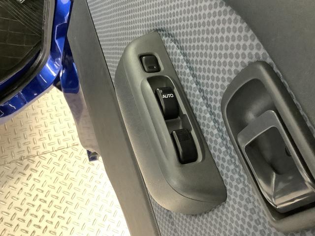 ハイゼットトラックハイルーフＶＳ　４ＷＤ　５ＭＴ　キーレスエントリー　ラジオ走行無制限１年保証　キーレスエントリー　４ＷＤ　ＭＴ車　３方開　荷台作業灯　ゲートプロテクター　荷台マット　シート間マルチポケット　ドアバイザー　ヘッドライトレベライザー　シガーソケット（兵庫県）の中古車