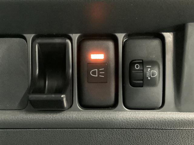 ハイゼットトラックハイルーフＶＳ　４ＷＤ　５ＭＴ　キーレスエントリー　ラジオ走行無制限１年保証　キーレスエントリー　４ＷＤ　ＭＴ車　３方開　荷台作業灯　ゲートプロテクター　荷台マット　シート間マルチポケット　ドアバイザー　ヘッドライトレベライザー　シガーソケット（兵庫県）の中古車