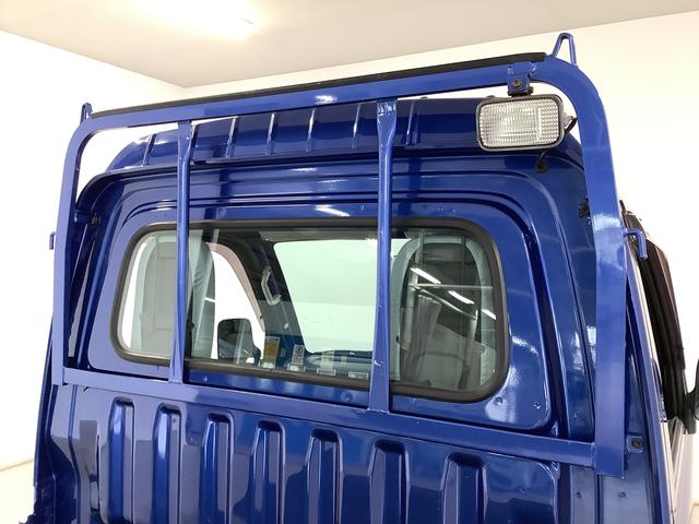 ハイゼットトラックハイルーフＶＳ　４ＷＤ　５ＭＴ　キーレスエントリー　ラジオ走行無制限１年保証　キーレスエントリー　４ＷＤ　ＭＴ車　３方開　荷台作業灯　ゲートプロテクター　荷台マット　シート間マルチポケット　ドアバイザー　ヘッドライトレベライザー　シガーソケット（兵庫県）の中古車