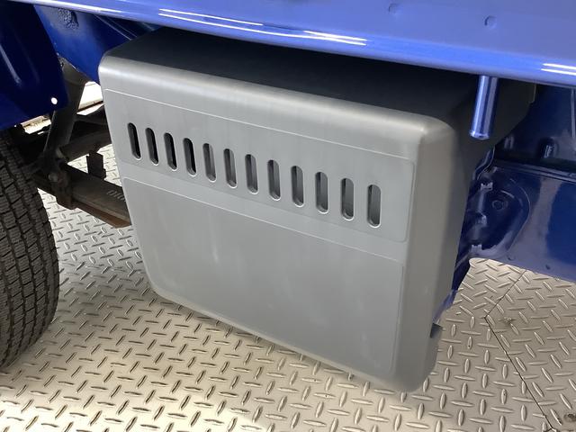 ハイゼットトラックハイルーフＶＳ　４ＷＤ　５ＭＴ　キーレスエントリー　ラジオ走行無制限１年保証　キーレスエントリー　４ＷＤ　ＭＴ車　３方開　荷台作業灯　ゲートプロテクター　荷台マット　シート間マルチポケット　ドアバイザー　ヘッドライトレベライザー　シガーソケット（兵庫県）の中古車