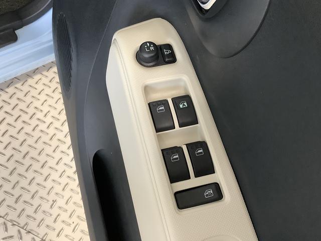 ミラココアココアプラスG ワンオーナー ナビTV ETC バックカメラ1年保証 ワンオーナー ナビTV ETC バックカメラ ルーフレール スマートキー オートエアコン ドアバイザー ヘッドライトレベライザー 電動格納ドアミラー アクセサリーソケット トノカバー(兵庫県)の中古車