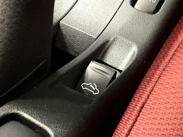 コペンローブ ターボ 5MT ワンオーナー ナビTV バックカメラ1年保証 ワンオーナー ナビTV ETC MT車 シートヒーター DVD USB Bluetooth LEDヘッドライト プッシュスタート 横滑り防止装置 オートエアコン 16インチ純正アルミホイール(兵庫県)の中古車