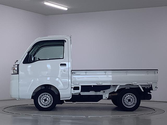 ハイゼットトラックスタンダード　５ＭＴ　バックソナー　ＬＥＤヘッドライト走行無制限１年保証　バックソナー　ＭＴ車　３方開　ゲートプロテクター　ＬＥＤヘッドライト　横滑り防止装置　オートライト　ドアバイザー　ヘッドライトレベライザー　マニュアルエアコン　スマートアシスト（兵庫県）の中古車