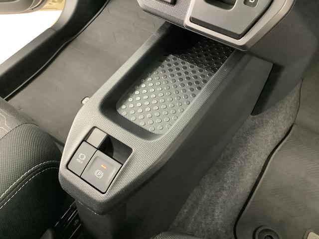 タフトＧターボ　ダーククロムベンチャー　４ＷＤ　ワンオーナー　ナビ１年保証　４ＷＤ　ワンオーナー　ルーフキャリア　ナビＴＶ　ＥＴＣ　ドラレコ　バックカメラ　前後コーナーセンサー　シートヒーター　Ｂｌｕｅｔｏｏｔｈ　オートブレーキホールド　１５インチ純正アルミホイール（兵庫県）の中古車