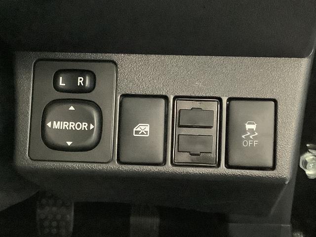 コペンエクスプレイ　ターボ　５ＭＴ　シートヒーター　横滑り防止装置走行無制限１年保証　ＭＴ車　電動オープン　シートヒーター　ＬＥＤヘッドライト　プッシュスタート　アイドリングストップ　横滑り防止装置　オートライト　オートエアコン　１６インチ純正アルミホイール（兵庫県）の中古車