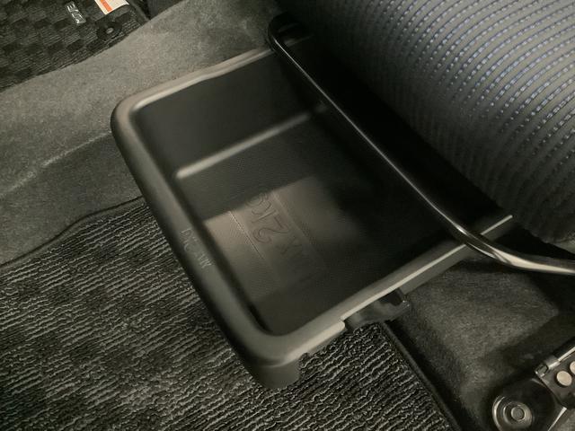 ムーヴカスタム　Ｘ　ＳＡ　ナビ　バックカメラ　ＬＥＤヘッドライト走行無制限１年保証　ナビ　バックカメラ　ＴＶ　ＵＳＢ　Ｂｌｕｅｔｏｏｔｈ　ＬＥＤヘッドライト　アイドリングストップ　プッシュスタート　横滑り防止装置　オートエアコン　１４インチ純正アルミホイール（兵庫県）の中古車