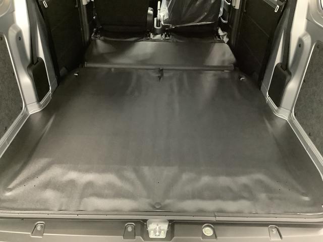 ハイゼットカーゴＤＸ　ＣＶＴ　前後コーナーセンサー　ラジオ　両側スライドドア走行無制限１年保証　前後コーナーセンサー　ＣＶＴ車　オートマチックハイビーム　キーレスエントリー　アイドリングストップ　横滑り防止装置　オートライト　ヘッドライトレベライザー　パワーウィンドウ　ラジオ（兵庫県）の中古車