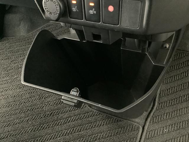 ルーミーＧ　Ｓ　雹害車両　９インチナビＴＶ　ＥＴＣ　バックカメラ雹害車両　９インチナビＴＶ　バックカメラ　ＥＴＣ　オートクルーズコントロール　両側電動スライドドア　前席シートヒーター　ＤＶＤ　Ｂｌｕｅｔｏｏｔｈ　ＬＥＤヘッドライト　プッシュスタート　横滑り防止装置（兵庫県）の中古車