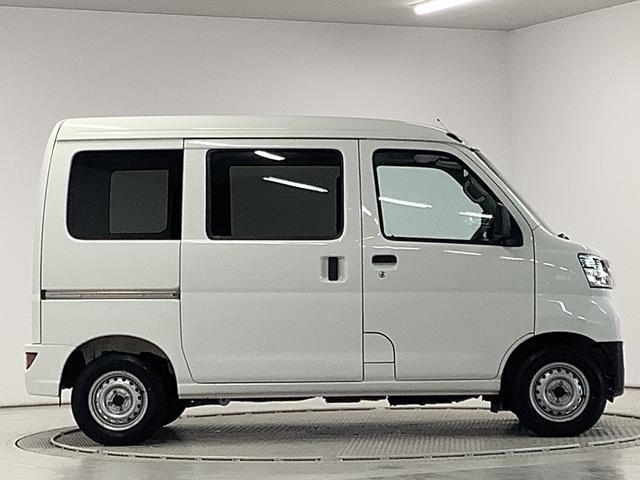 ハイゼットカーゴデラックスＳＡIII　４ＷＤ　ＡＴ　ＥＴＣ　コーナーセンサー走行無制限１年保証　リアコーナーセンサー　４ＷＤ　ＡＴ車　ＥＴＣ　オートマチックハイビーム　ＬＥＤヘッドライト　アイドリングストップ　横滑り防止装置　ヘッドライトレベライザー　ラジオ　両側スライドドア（兵庫県）の中古車
