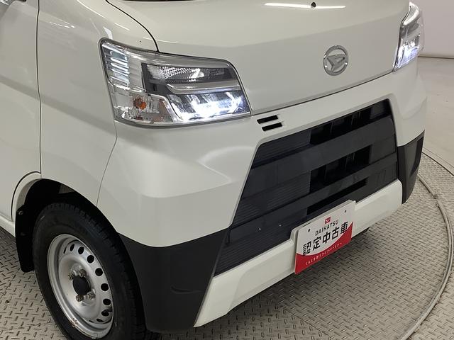 ハイゼットカーゴデラックスＳＡIII　４ＷＤ　ＡＴ　ＥＴＣ　コーナーセンサー走行無制限１年保証　リアコーナーセンサー　４ＷＤ　ＡＴ車　ＥＴＣ　オートマチックハイビーム　ＬＥＤヘッドライト　アイドリングストップ　横滑り防止装置　ヘッドライトレベライザー　ラジオ　両側スライドドア（兵庫県）の中古車