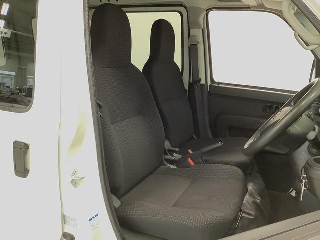 ハイゼットカーゴデラックスＳＡIII　４ＷＤ　ＡＴ　ＥＴＣ　コーナーセンサー走行無制限１年保証　リアコーナーセンサー　４ＷＤ　ＡＴ車　ＥＴＣ　オートマチックハイビーム　ＬＥＤヘッドライト　アイドリングストップ　横滑り防止装置　ヘッドライトレベライザー　ラジオ　両側スライドドア（兵庫県）の中古車