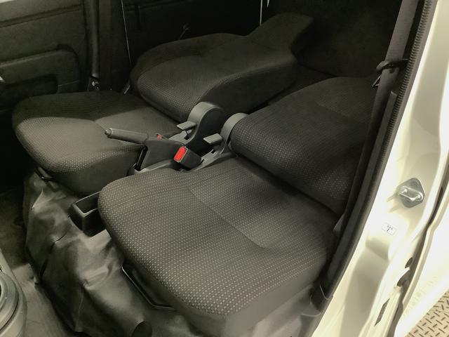 ハイゼットカーゴデラックスＳＡIII　４ＷＤ　ＡＴ　ＥＴＣ　コーナーセンサー走行無制限１年保証　リアコーナーセンサー　４ＷＤ　ＡＴ車　ＥＴＣ　オートマチックハイビーム　ＬＥＤヘッドライト　アイドリングストップ　横滑り防止装置　ヘッドライトレベライザー　ラジオ　両側スライドドア（兵庫県）の中古車