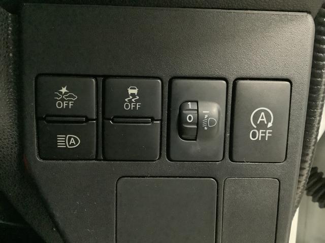 ハイゼットカーゴデラックスＳＡIII　４ＷＤ　ＡＴ　ＥＴＣ　コーナーセンサー走行無制限１年保証　リアコーナーセンサー　４ＷＤ　ＡＴ車　ＥＴＣ　オートマチックハイビーム　ＬＥＤヘッドライト　アイドリングストップ　横滑り防止装置　ヘッドライトレベライザー　ラジオ　両側スライドドア（兵庫県）の中古車