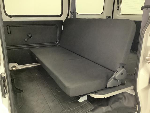 ハイゼットカーゴデラックスＳＡIII　４ＷＤ　ＡＴ　ＥＴＣ　コーナーセンサー走行無制限１年保証　リアコーナーセンサー　４ＷＤ　ＡＴ車　ＥＴＣ　オートマチックハイビーム　ＬＥＤヘッドライト　アイドリングストップ　横滑り防止装置　ヘッドライトレベライザー　ラジオ　両側スライドドア（兵庫県）の中古車