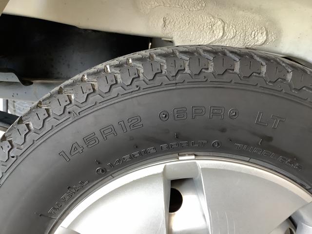 ハイゼットトラックEXT 5MT CDオーディオ 荷台作業灯 荷台マット走行無制限1年保証 ゲートプロテクター MT車 CDオーディオ 3方開 荷台作業灯 荷台マット キーレスエントリー ドアバイザー ヘッドライトレベライザー シガーソケット スペアタイヤ(兵庫県)の中古車