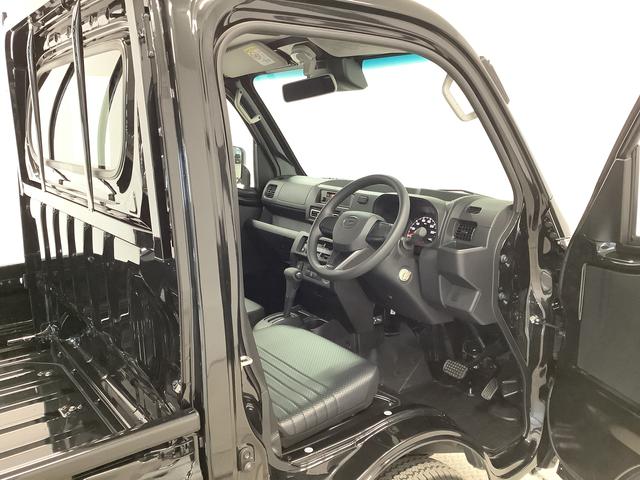 ハイゼットトラックスタンダード　ＣＶＴ　前後コーナーセンサー　横滑り防止装置走行無制限１年保証　前後コーナーセンサー　ＣＶＴ車　３方開　オートマチックハイビーム　アイドリングストップ　横滑り防止装置　オートライト　ヘッドライトレベライザー　アクセサリーソケット　ラジオ（兵庫県）の中古車