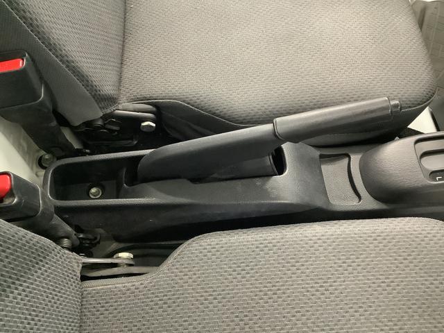 ハイゼットトラックスタンダード　ＡＴ　３方開　ゲートプロテクター　荷台マット走行無制限１年保証　ゲートプロテクター　ＡＴ車　３方開　荷台マット　ドアバイザー　ヘッドライトレベライザー　アクセサリーソケット　マニュアルエアコン　ラジオ　スペアタイヤ　バッテリーカバー（兵庫県）の中古車