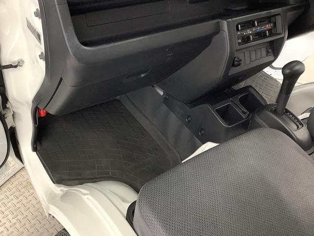 ハイゼットトラックスタンダード　ＡＴ　３方開　ゲートプロテクター　荷台マット走行無制限１年保証　ゲートプロテクター　ＡＴ車　３方開　荷台マット　ドアバイザー　ヘッドライトレベライザー　アクセサリーソケット　マニュアルエアコン　ラジオ　スペアタイヤ　バッテリーカバー（兵庫県）の中古車