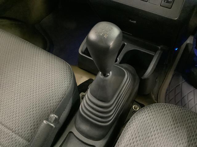 ハイゼットトラックハイルーフＳＡIIIｔ　５ＭＴ　禁煙車　ワンオーナー　ＣＤ走行無制限１年保証　禁煙車　ワンオーナー　ＭＴ車　ＣＤオーディオ　ドラレコ　ＥＴＣ　ＵＳＢ　３方開　ＬＥＤヘッドライト　キーレスエントリー　横滑り防止装置　ドアバイザー　ヘッドライトレベライザー（兵庫県）の中古車