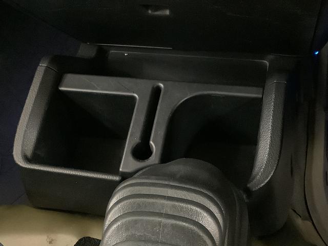 ハイゼットトラックハイルーフＳＡIIIｔ　５ＭＴ　禁煙車　ワンオーナー　ＣＤ走行無制限１年保証　禁煙車　ワンオーナー　ＭＴ車　ＣＤオーディオ　ドラレコ　ＥＴＣ　ＵＳＢ　３方開　ＬＥＤヘッドライト　キーレスエントリー　横滑り防止装置　ドアバイザー　ヘッドライトレベライザー（兵庫県）の中古車