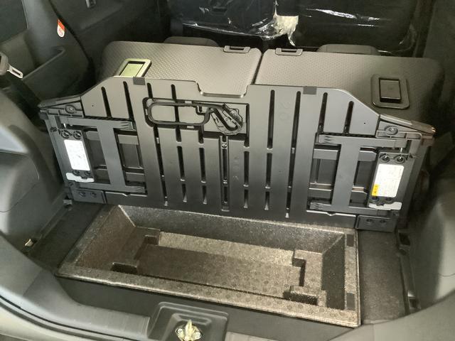 タントファンクロスターボ　４ＷＤ　９インチディスプレイオーディオ１年保証　９インチディスプレイオーディオ　４ＷＤ　バックカメラ　両側電動スライドドア　前後コーナーセンサー　前席シートヒーター　ルーフレール　ＴＶ　ＨＤＭＩ　スマートキー　１５インチ純正アルミホイール（兵庫県）の中古車