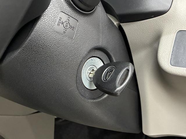 ミライースＧ　ワンオーナー　禁煙車　ＣＤオーディオ　キーレスエントリー走行無制限１年保証　ワンオーナー　ＵＳＢ　ＣＤオーディオ　アイドリングストップ　キーレスエントリー　オートエアコン　ドアバイザー　ヘッドライトレベライザー　電動格納ドアミラー　シートリフター（兵庫県）の中古車