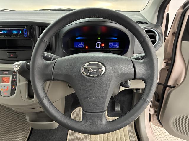 ミライースＧ　ワンオーナー　禁煙車　ＣＤオーディオ　キーレスエントリー走行無制限１年保証　ワンオーナー　ＵＳＢ　ＣＤオーディオ　アイドリングストップ　キーレスエントリー　オートエアコン　ドアバイザー　ヘッドライトレベライザー　電動格納ドアミラー　シートリフター（兵庫県）の中古車