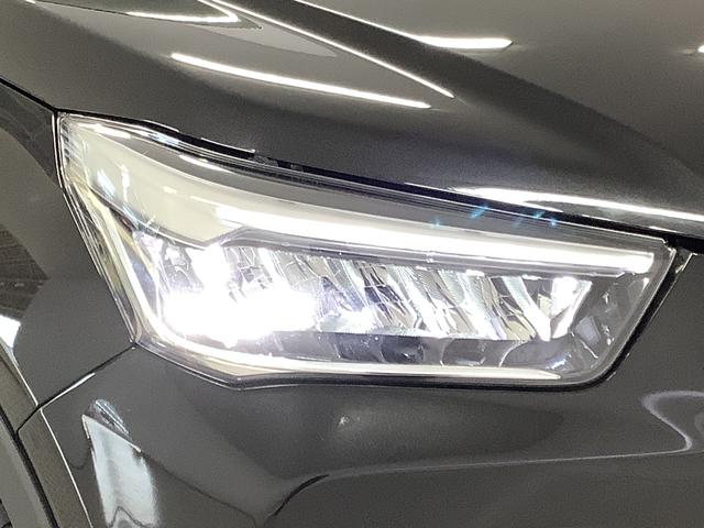 ロッキープレミアムＧ　ＨＥＶ　ワンオーナー　クルコン　シートヒーター走行無制限１年保証　前後コーナーセンサー　ワンオーナー　アダプティブクルーズコントロール　前席シートヒーター　オートマチックハイビーム　ＬＥＤヘッドライト　スマートキー　１７インチ純正アルミホイール（兵庫県）の中古車