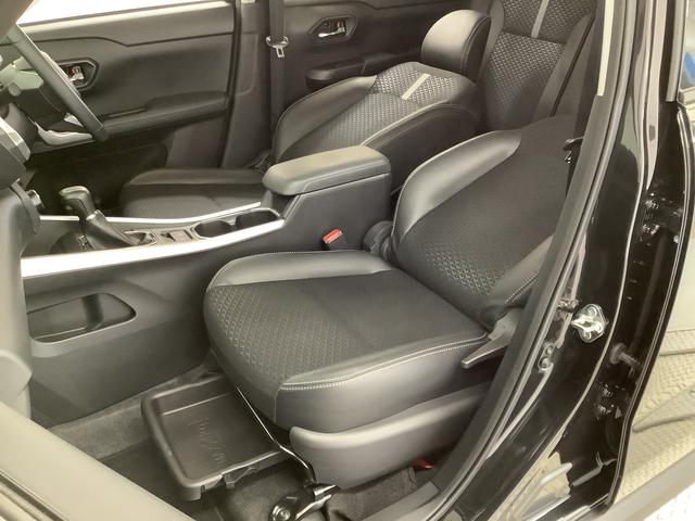 ロッキープレミアムＧ　ＨＥＶ　ワンオーナー　クルコン　シートヒーター走行無制限１年保証　前後コーナーセンサー　ワンオーナー　アダプティブクルーズコントロール　前席シートヒーター　オートマチックハイビーム　ＬＥＤヘッドライト　スマートキー　１７インチ純正アルミホイール（兵庫県）の中古車