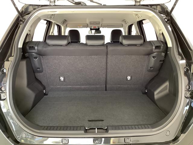 ロッキープレミアムＧ　ＨＥＶ　ワンオーナー　クルコン　シートヒーター走行無制限１年保証　前後コーナーセンサー　ワンオーナー　アダプティブクルーズコントロール　前席シートヒーター　オートマチックハイビーム　ＬＥＤヘッドライト　スマートキー　１７インチ純正アルミホイール（兵庫県）の中古車